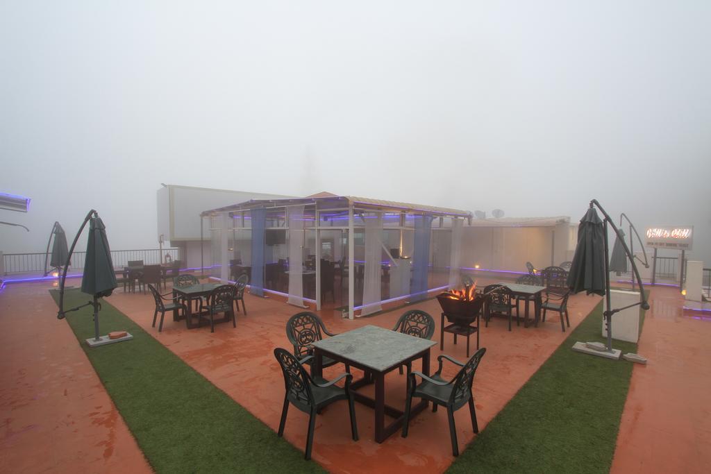 Orchid Square Hotel Coonoor Eksteriør billede